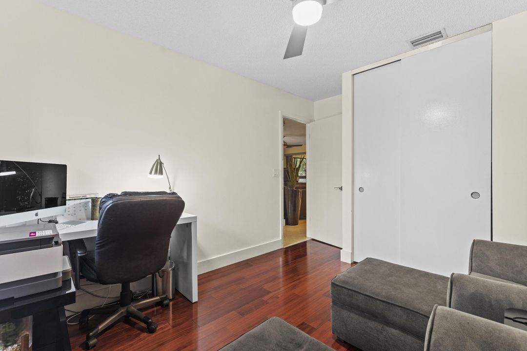 Active With Contract: $299,500 (3 beds, 2 baths, 1093 Square Feet)