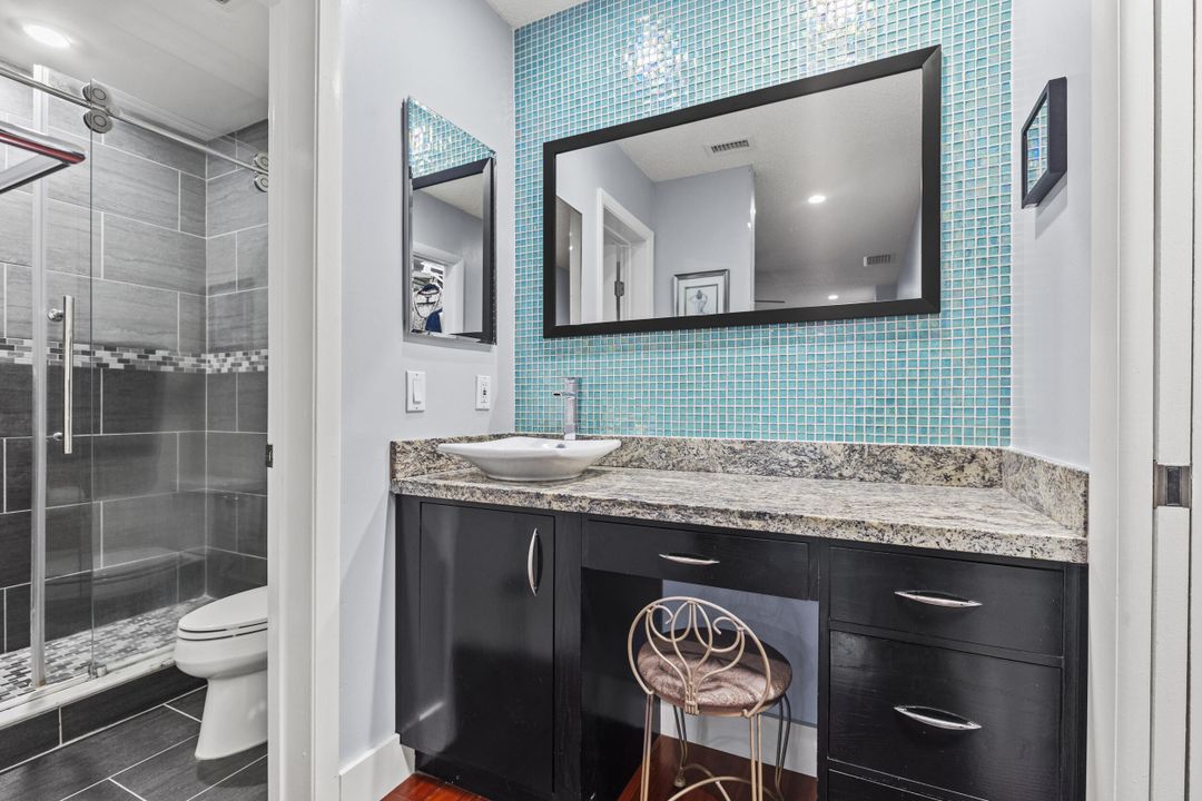 Active With Contract: $299,500 (3 beds, 2 baths, 1093 Square Feet)