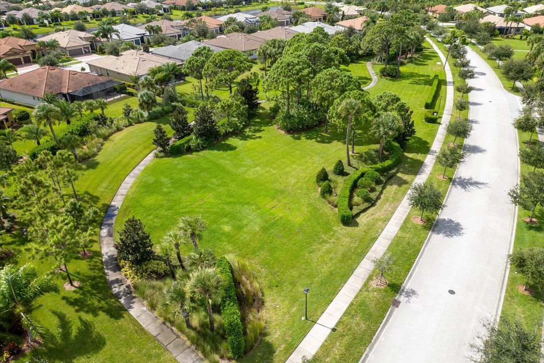 На продажу: $420,000 (2 спален, 2 ванн, 1554 Квадратных фут)