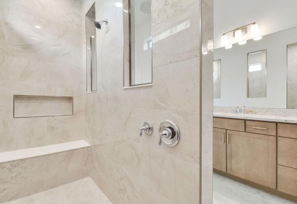 En Venta: $1,199,680 (3 camas, 4 baños, 2687 Pies cuadrados)