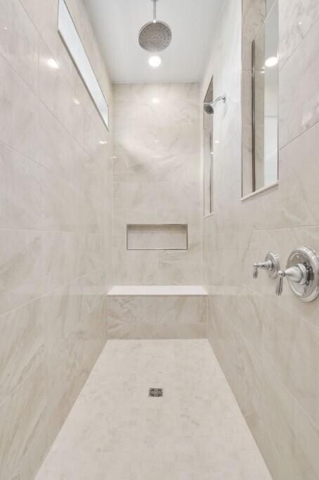 En Venta: $1,199,680 (3 camas, 4 baños, 2687 Pies cuadrados)