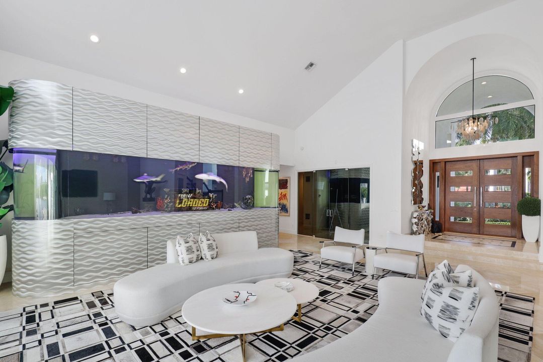 На продажу: $13,900,000 (5 спален, 7 ванн, 7022 Квадратных фут)