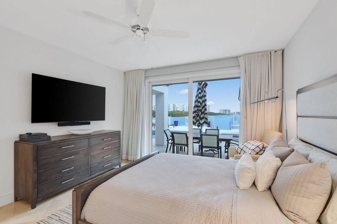 На продажу: $13,900,000 (5 спален, 7 ванн, 7022 Квадратных фут)