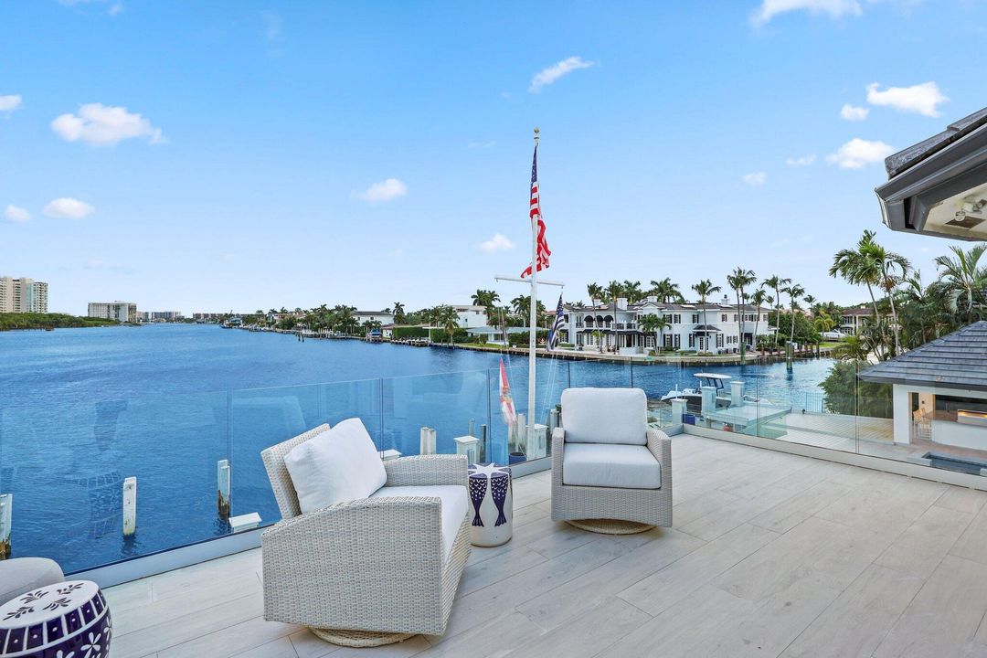 На продажу: $13,900,000 (5 спален, 7 ванн, 7022 Квадратных фут)