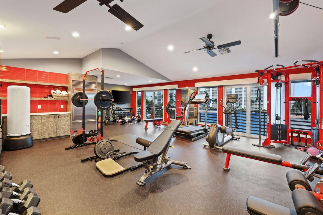 На продажу: $13,900,000 (5 спален, 7 ванн, 7022 Квадратных фут)