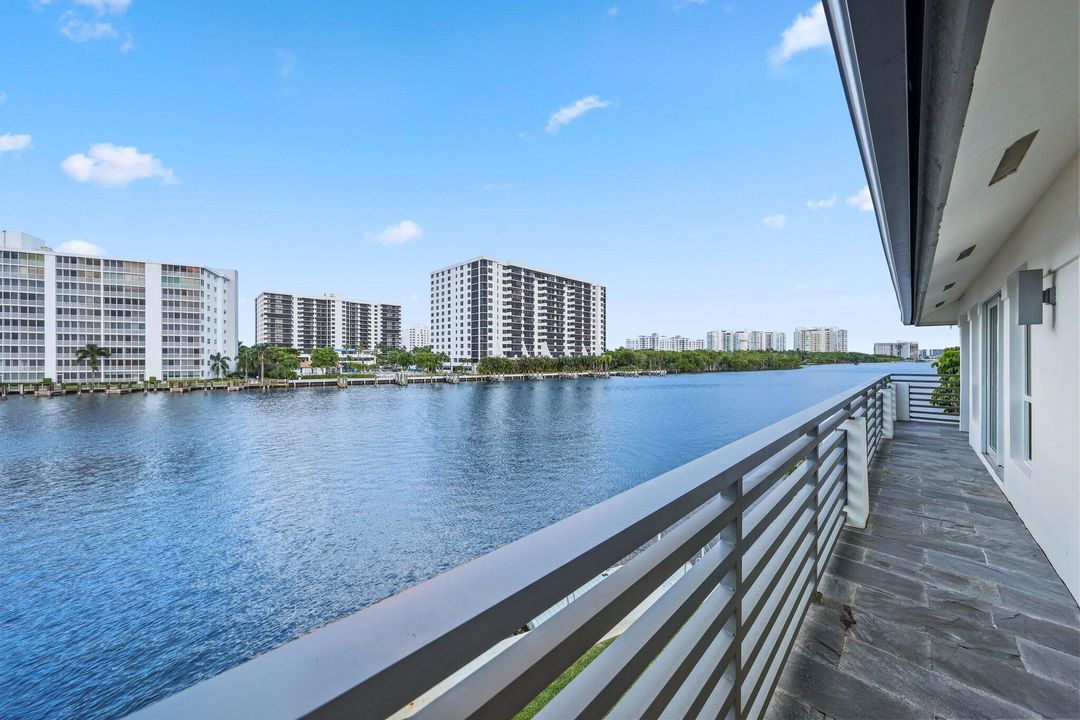 На продажу: $13,900,000 (5 спален, 7 ванн, 7022 Квадратных фут)