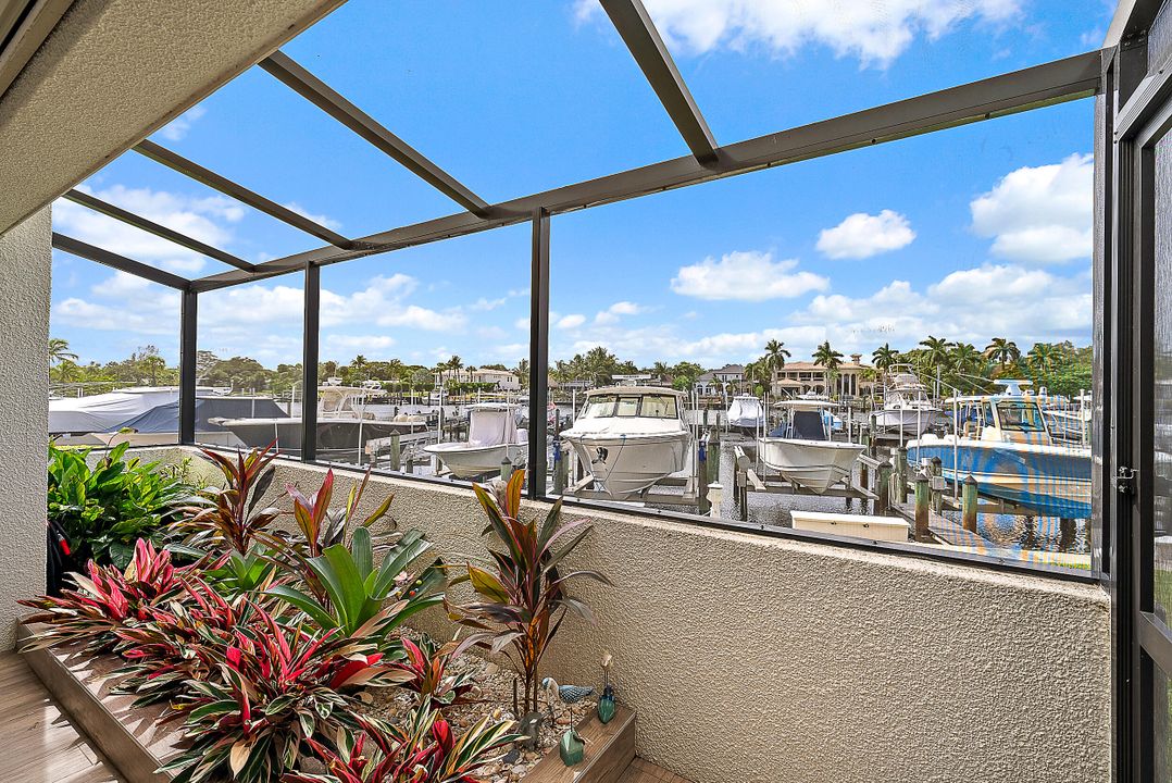 Active With Contract: $1,250,000 (3 beds, 2 baths, 1606 Square Feet)