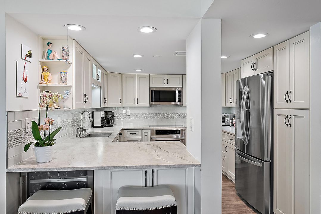 Active With Contract: $1,250,000 (3 beds, 2 baths, 1606 Square Feet)