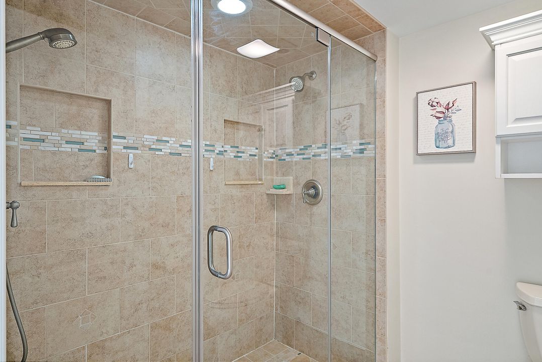 Active With Contract: $1,250,000 (3 beds, 2 baths, 1606 Square Feet)