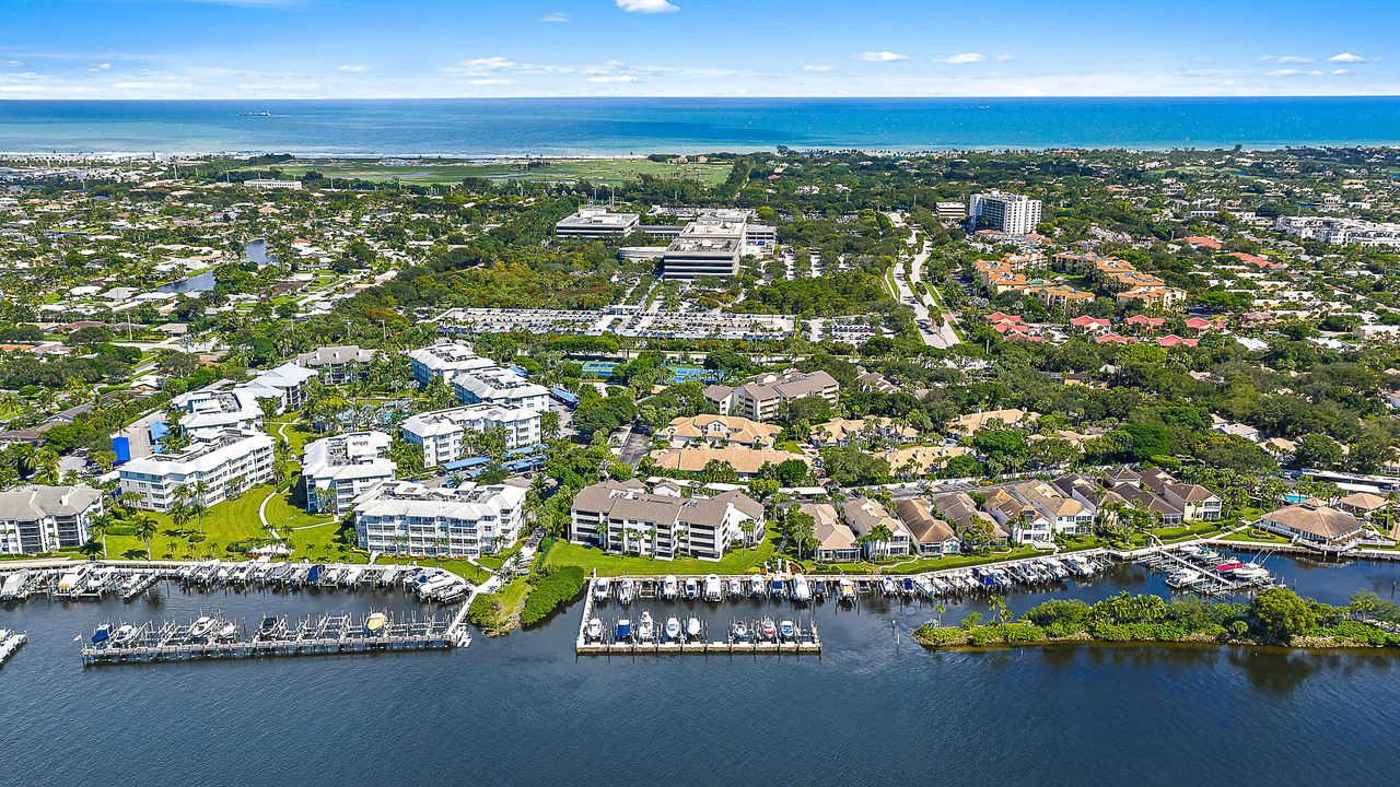 Active With Contract: $1,250,000 (3 beds, 2 baths, 1606 Square Feet)