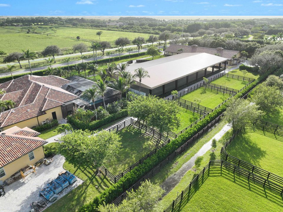 出租: $13,500 (1 贝兹, 2 浴室, 870 平方英尺)