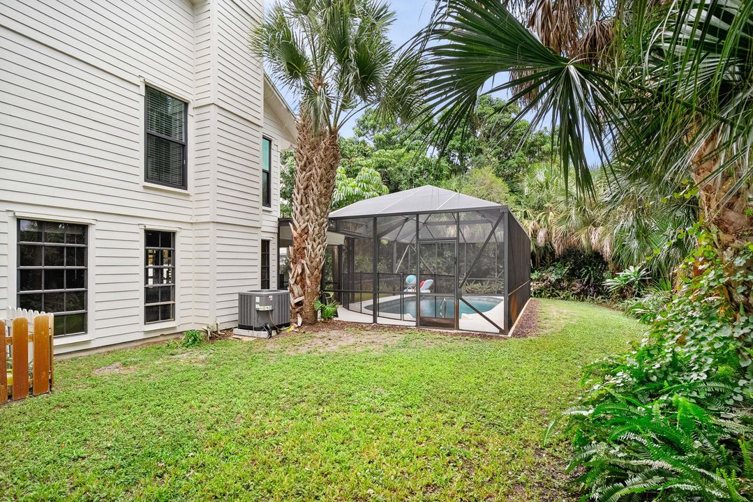 For Sale: $825,000 (3 beds, 2 baths, 2100 Square Feet)