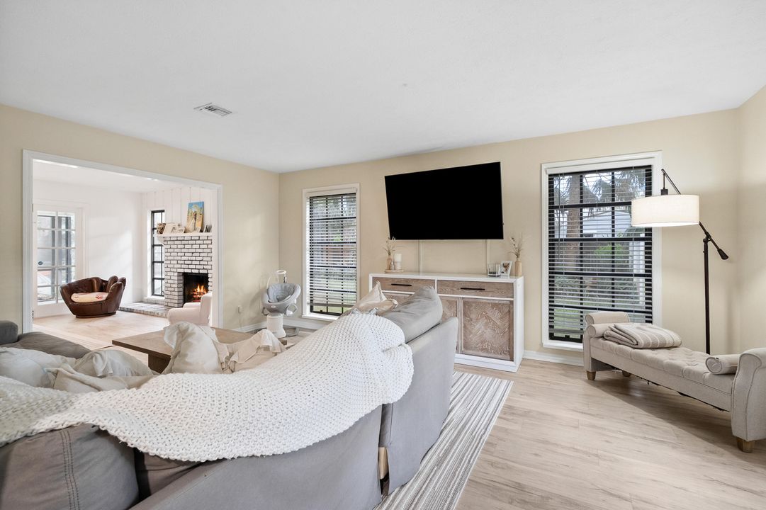 For Sale: $825,000 (3 beds, 2 baths, 2100 Square Feet)