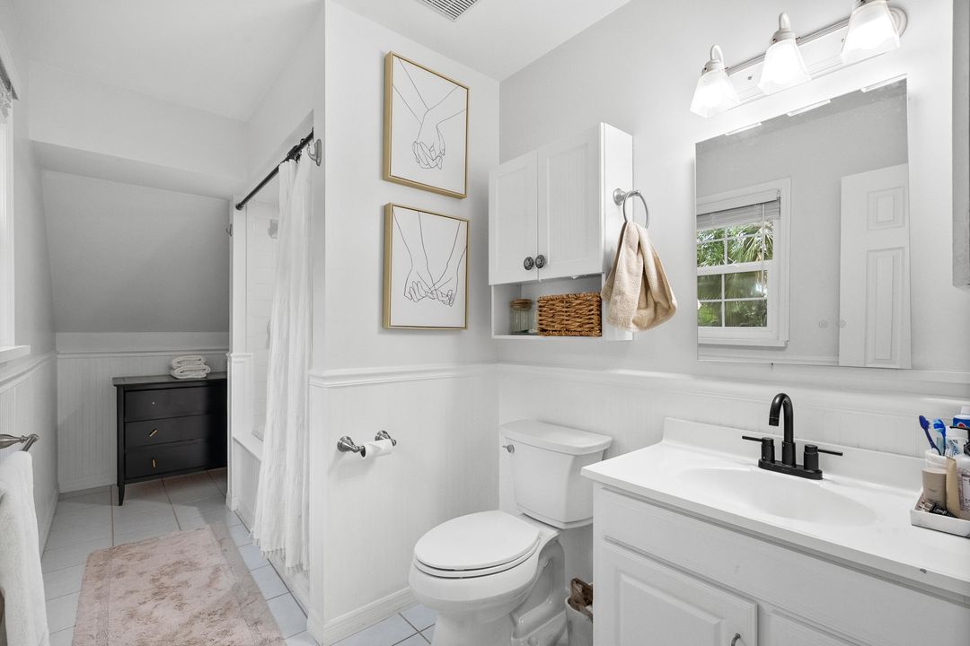 For Sale: $825,000 (3 beds, 2 baths, 2100 Square Feet)