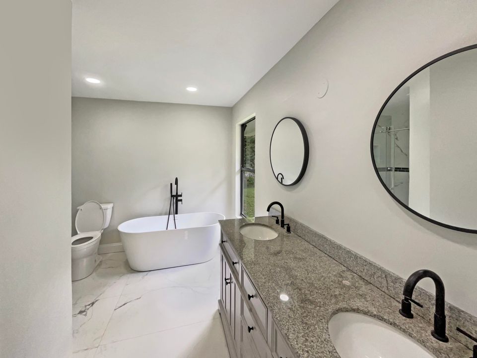 Под контрактом: $825,000 (4 спален, 3 ванн, 2337 Квадратных фут)