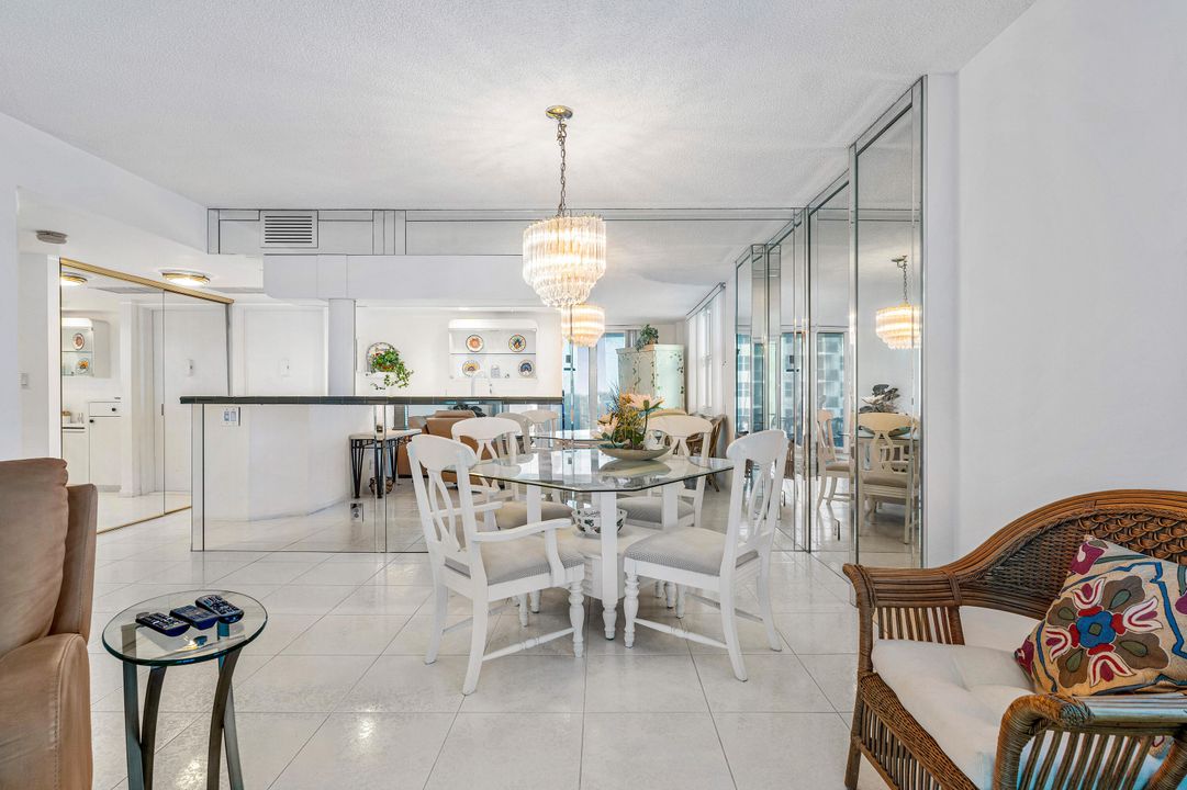 На продажу: $419,000 (2 спален, 2 ванн, 1200 Квадратных фут)