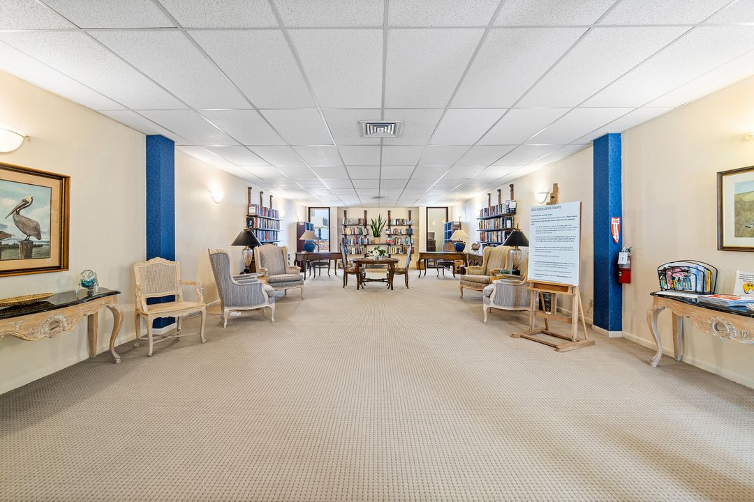 На продажу: $419,000 (2 спален, 2 ванн, 1200 Квадратных фут)