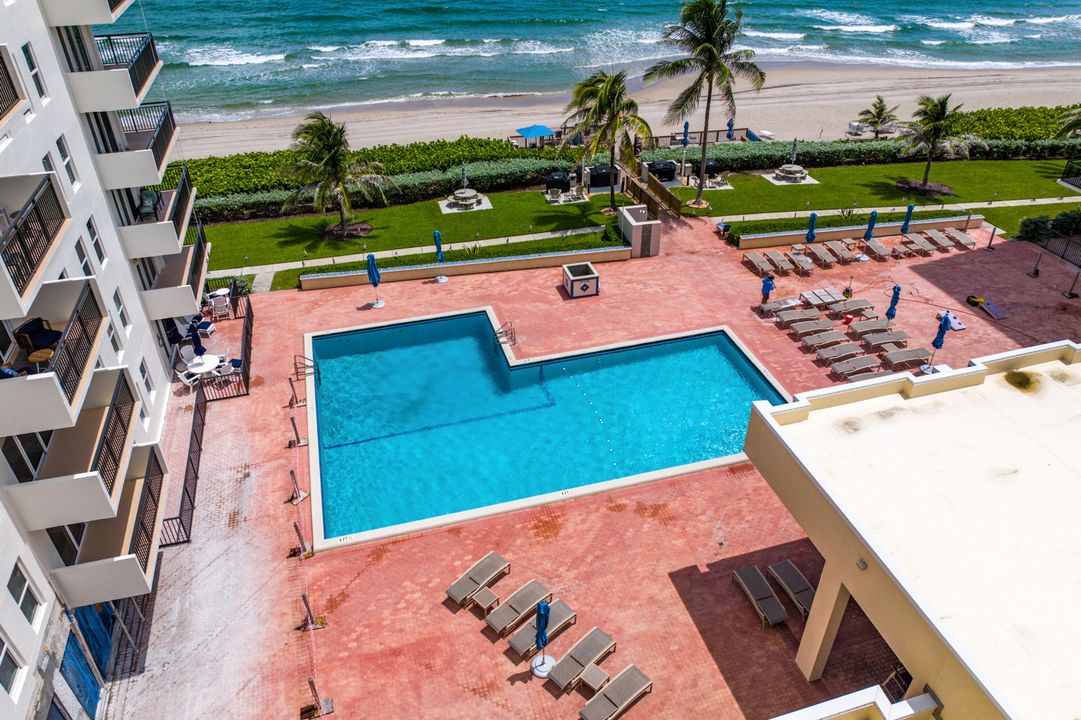 На продажу: $419,000 (2 спален, 2 ванн, 1200 Квадратных фут)