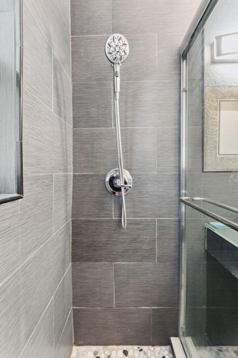 待售: $775,000 (3 贝兹, 2 浴室, 1347 平方英尺)