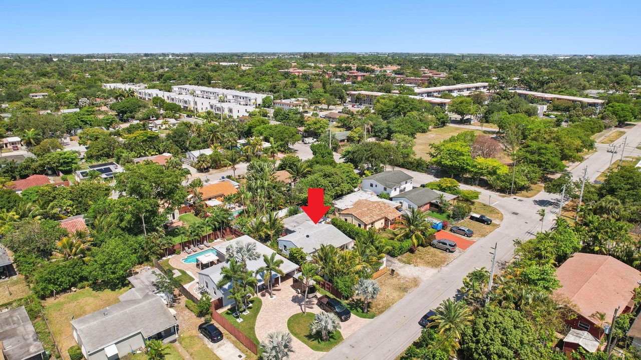 待售: $775,000 (3 贝兹, 2 浴室, 1347 平方英尺)