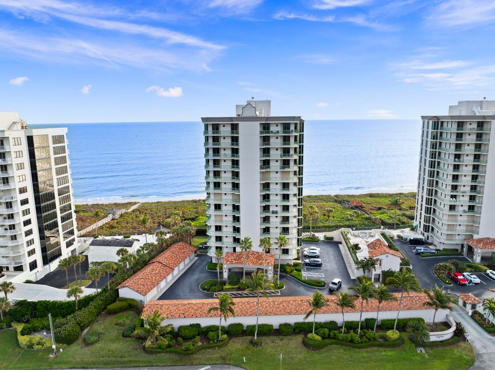 For Sale: $1,250,000 (3 beds, 3 baths, 2635 Square Feet)