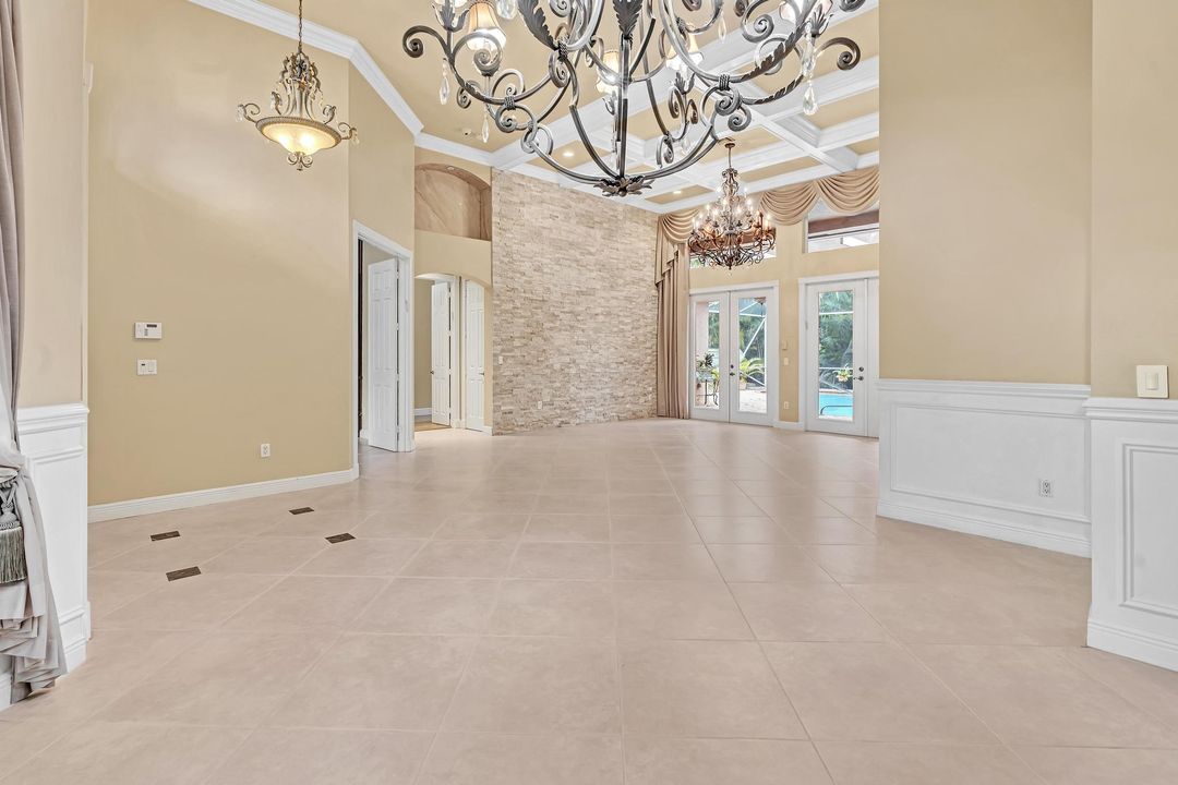 For Sale: $1,225,000 (5 beds, 3 baths, 3541 Square Feet)