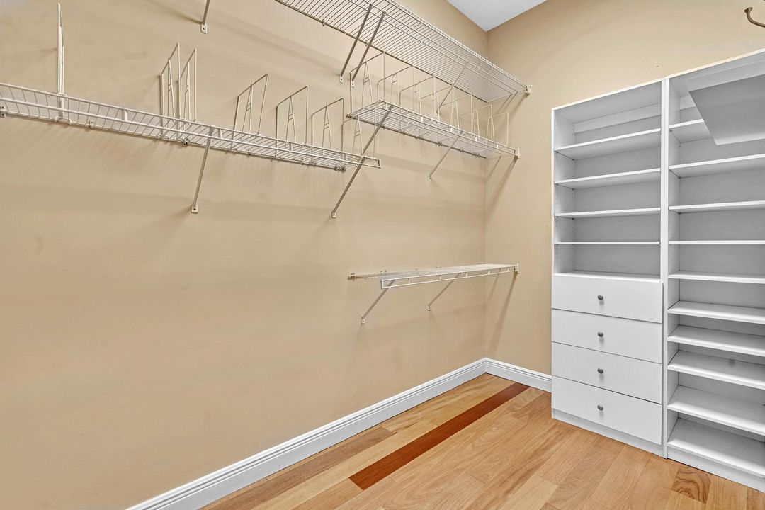 For Sale: $1,225,000 (5 beds, 3 baths, 3541 Square Feet)