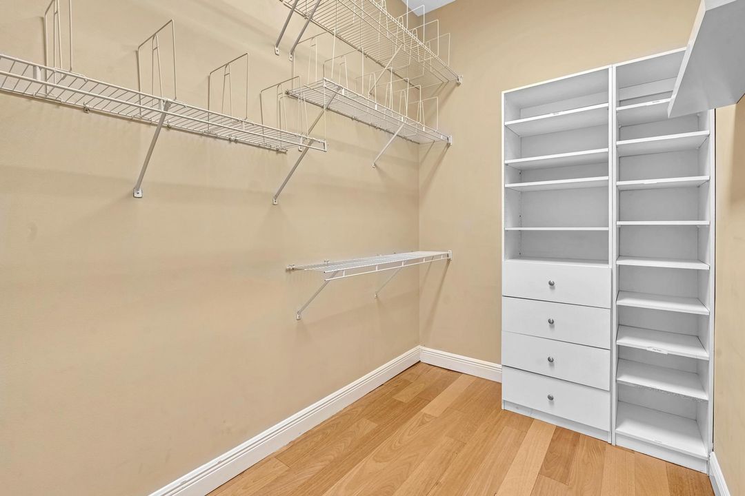 For Sale: $1,225,000 (5 beds, 3 baths, 3541 Square Feet)