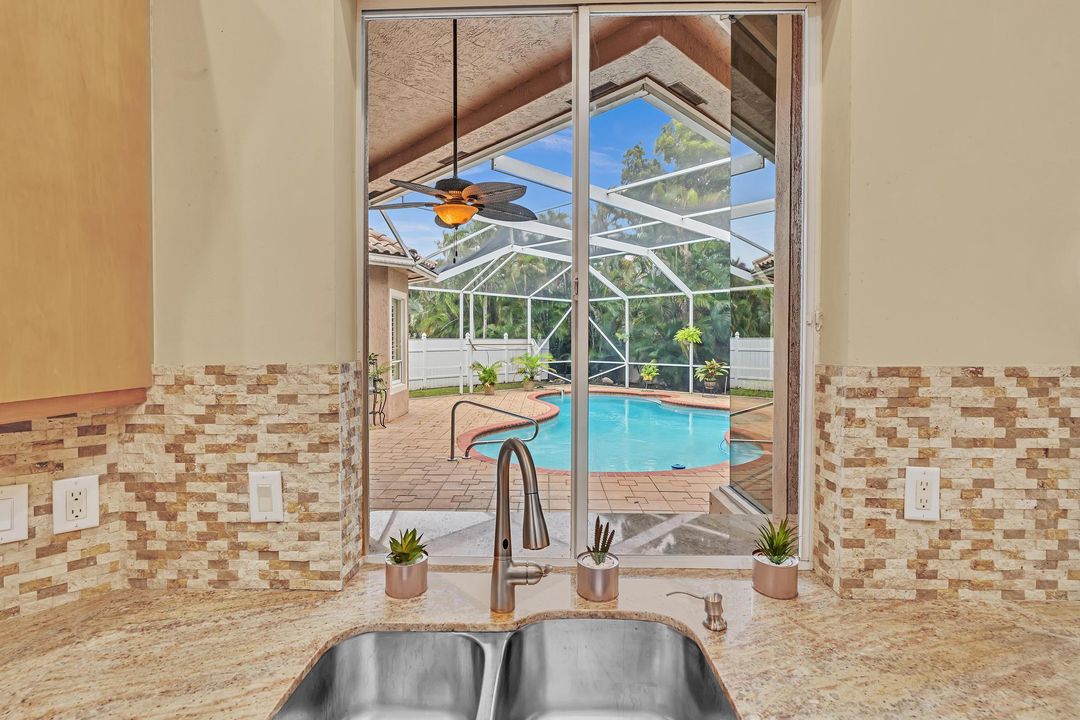 For Sale: $1,225,000 (5 beds, 3 baths, 3541 Square Feet)