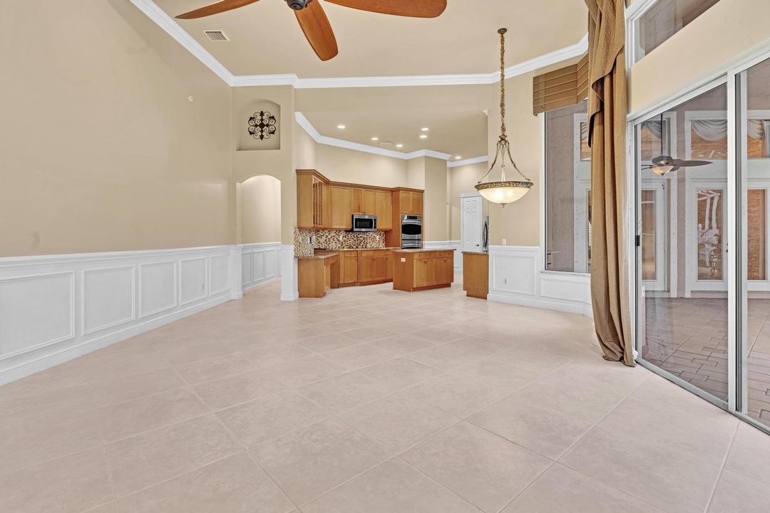 For Sale: $1,225,000 (5 beds, 3 baths, 3541 Square Feet)