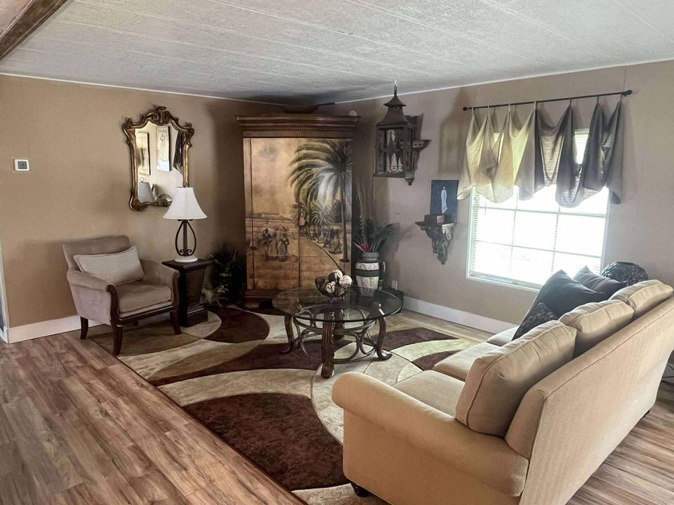 En Venta: $69,900 (2 camas, 2 baños, 1248 Pies cuadrados)