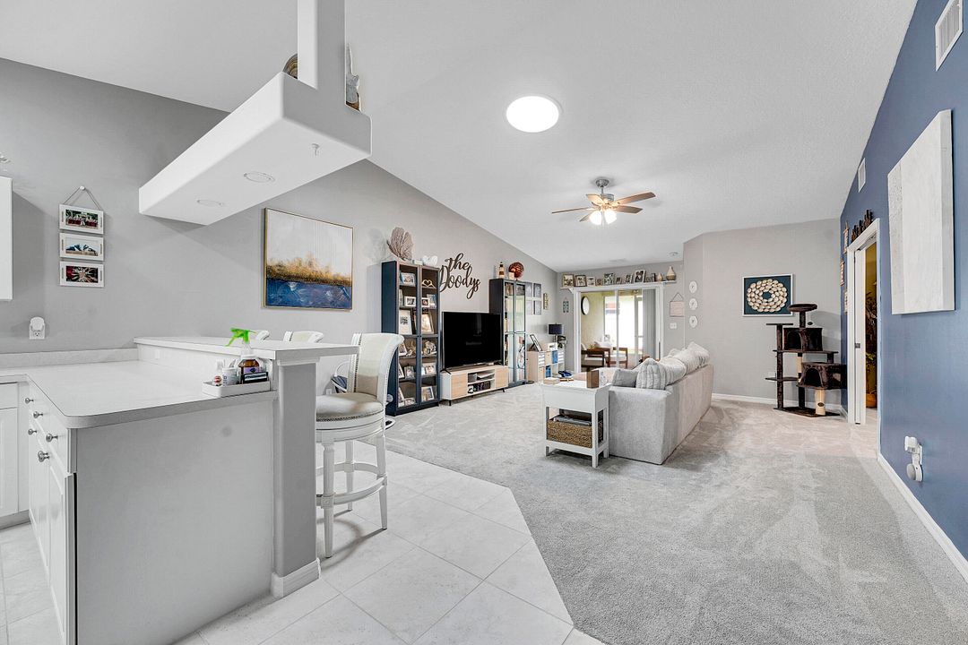 En Venta: $289,000 (2 camas, 2 baños, 1500 Pies cuadrados)