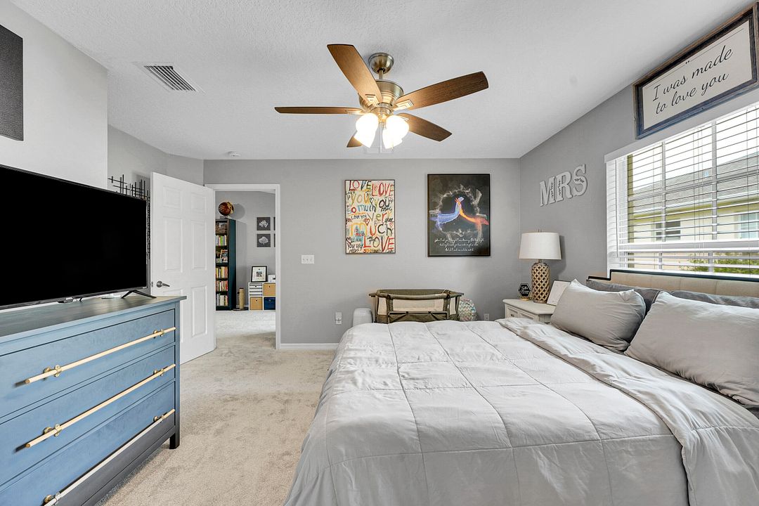 En Venta: $289,000 (2 camas, 2 baños, 1500 Pies cuadrados)