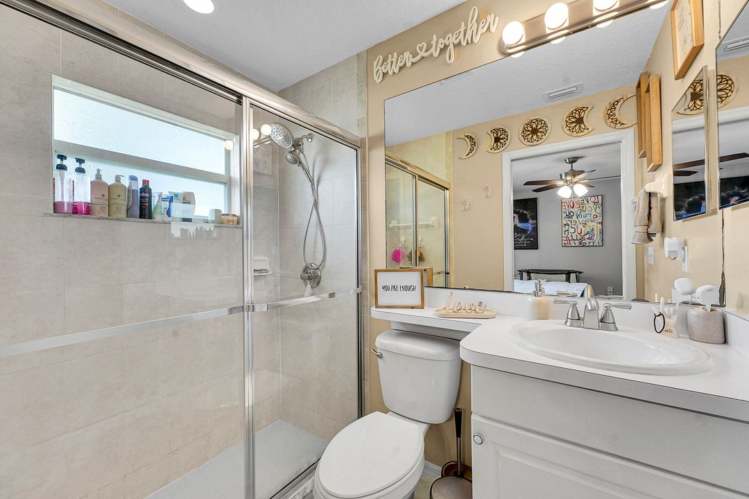 En Venta: $289,000 (2 camas, 2 baños, 1500 Pies cuadrados)