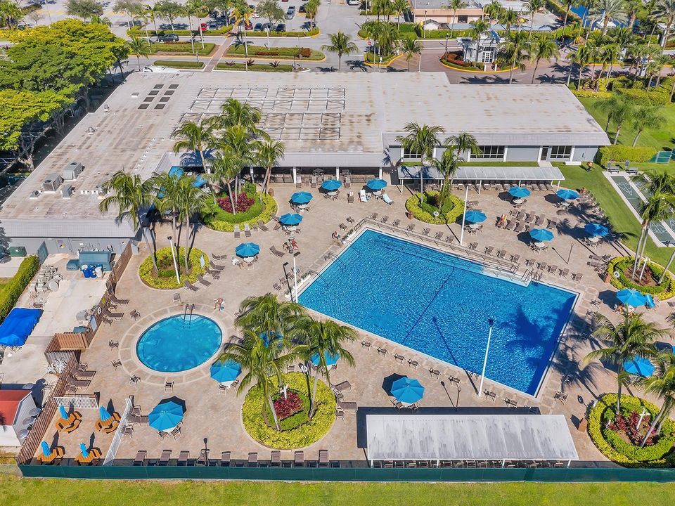 待售: $110,000 (2 贝兹, 2 浴室, 880 平方英尺)