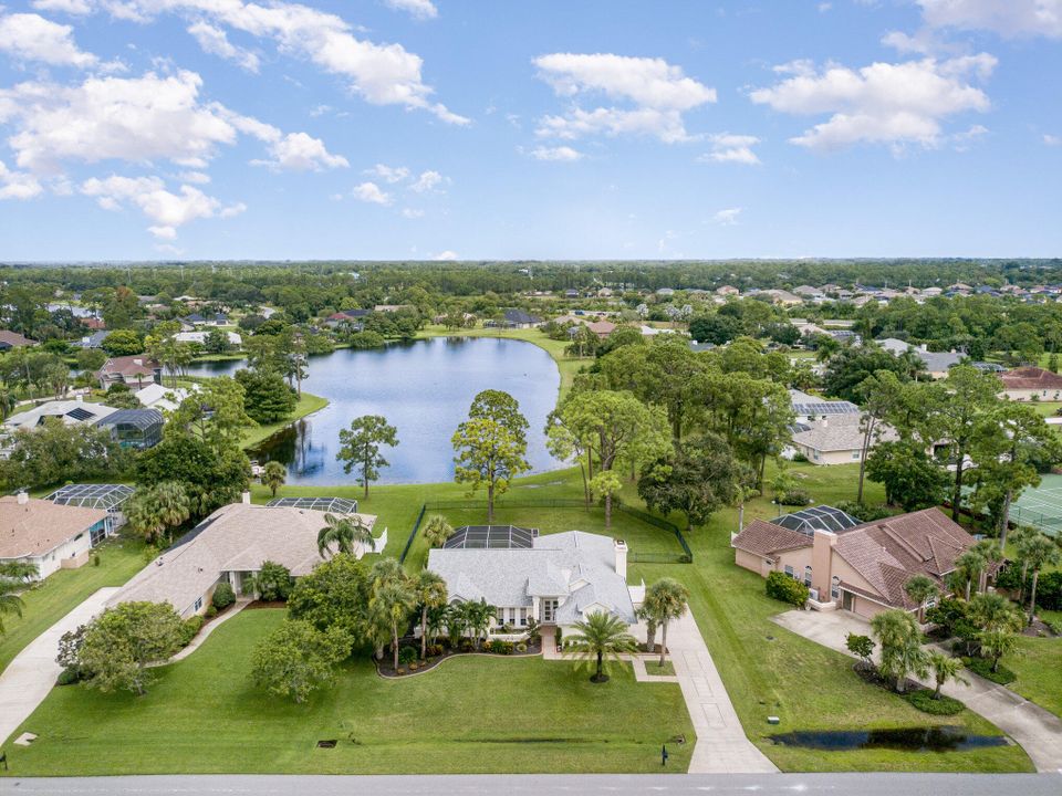 For Sale: $685,000 (4 beds, 3 baths, 2223 Square Feet)