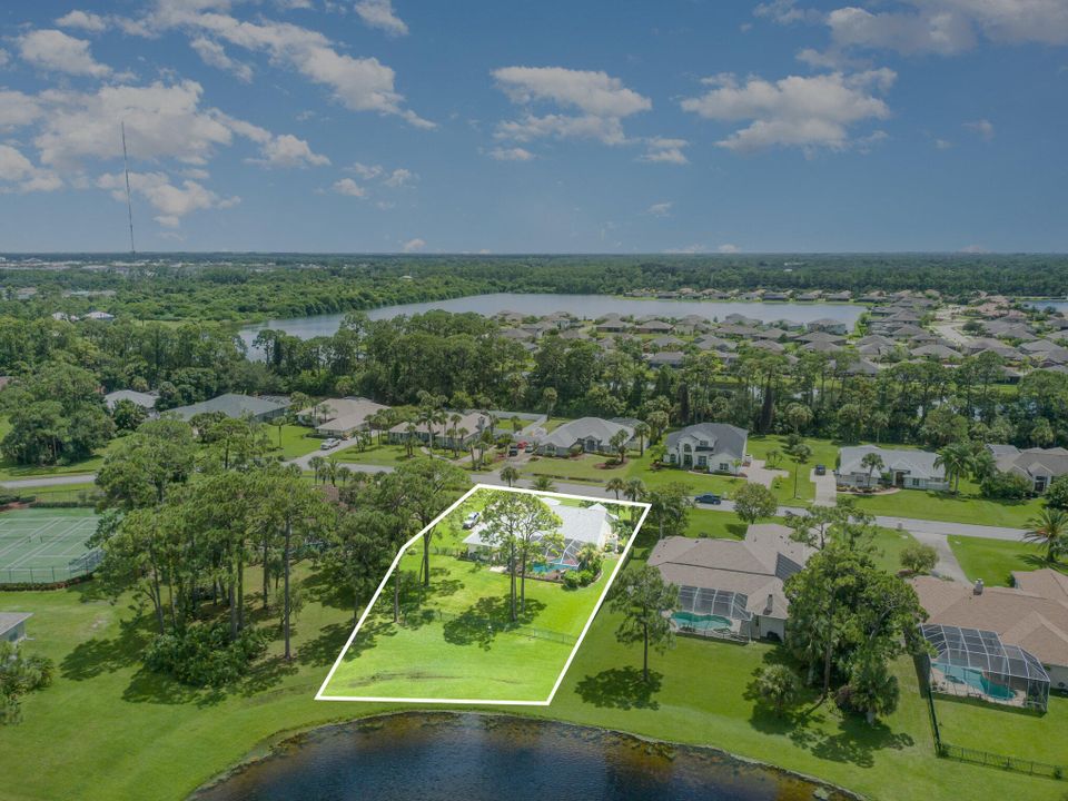 For Sale: $685,000 (4 beds, 3 baths, 2223 Square Feet)