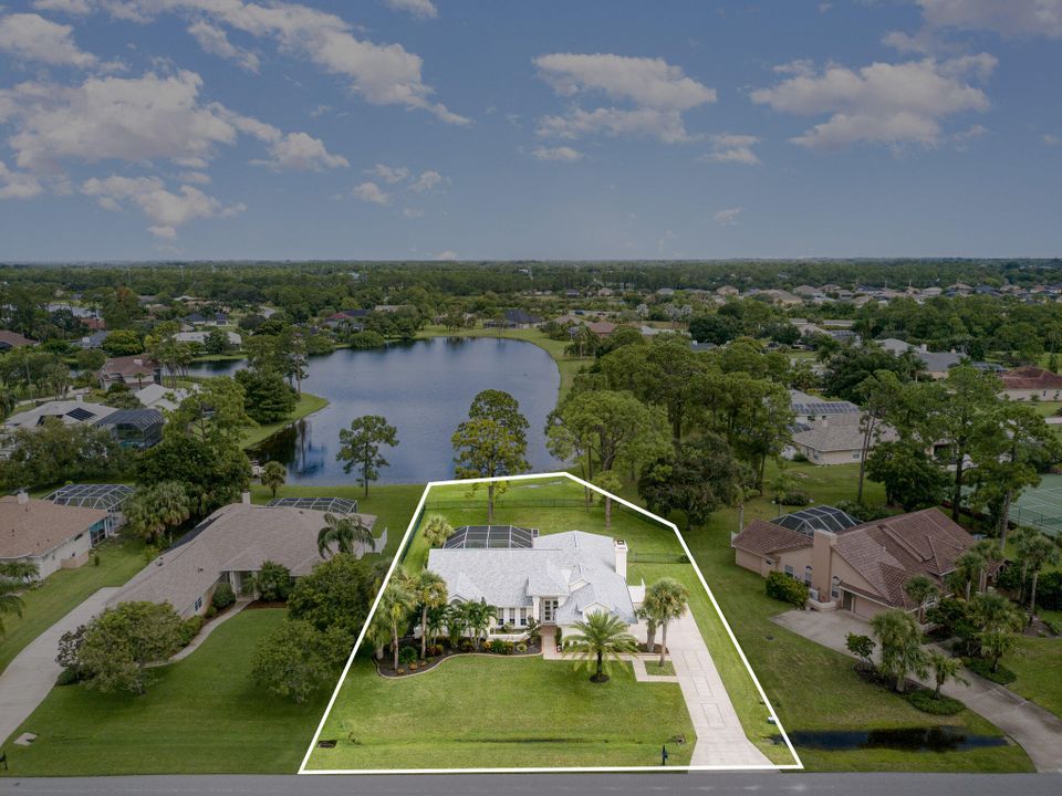 For Sale: $685,000 (4 beds, 3 baths, 2223 Square Feet)