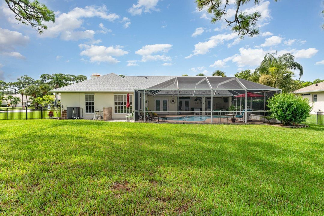 For Sale: $685,000 (4 beds, 3 baths, 2223 Square Feet)