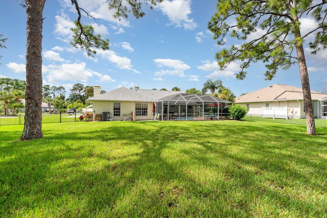 For Sale: $685,000 (4 beds, 3 baths, 2223 Square Feet)