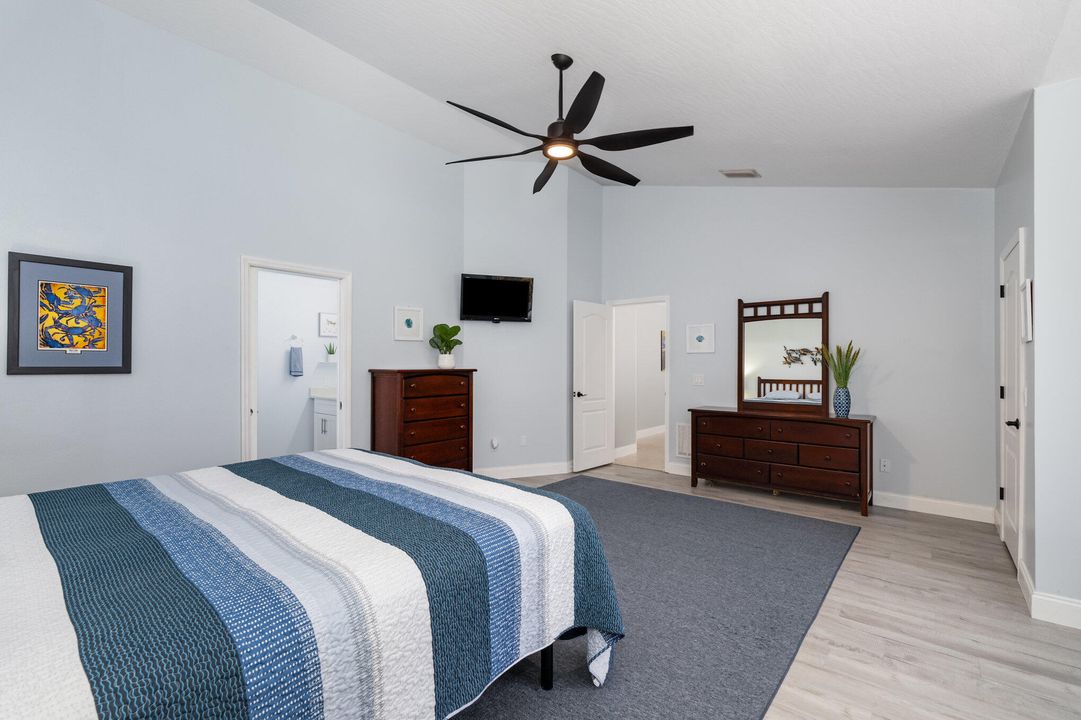 For Sale: $685,000 (4 beds, 3 baths, 2223 Square Feet)