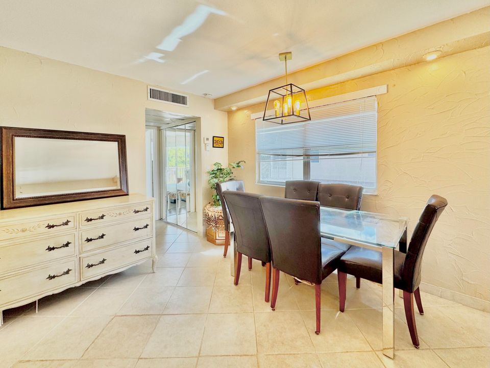 待售: $75,000 (1 贝兹, 1 浴室, 720 平方英尺)