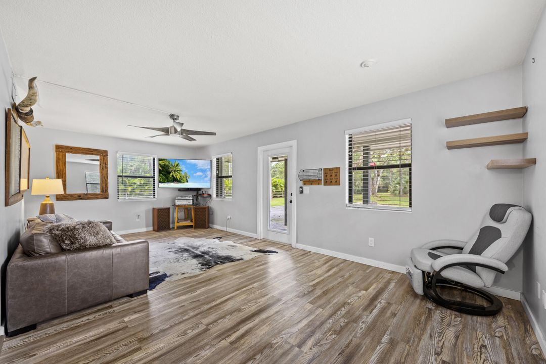 待售: $1,165,000 (3 贝兹, 2 浴室, 2180 平方英尺)