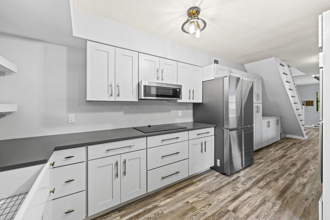 待售: $1,165,000 (3 贝兹, 2 浴室, 2180 平方英尺)