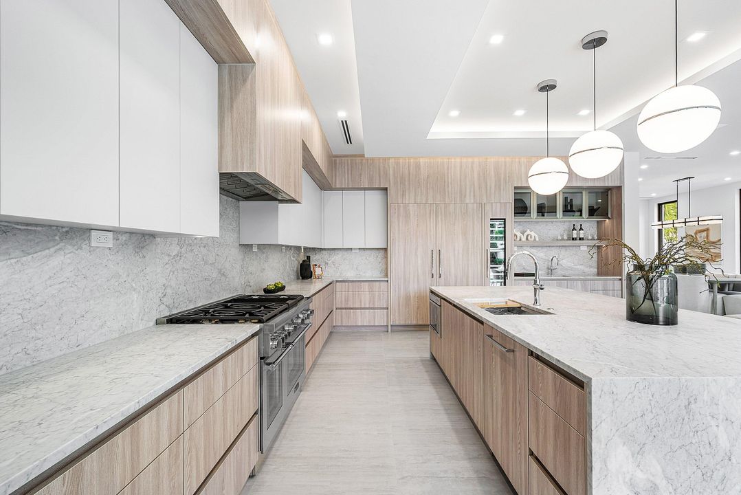 待售: $3,950,000 (4 贝兹, 4 浴室, 3556 平方英尺)