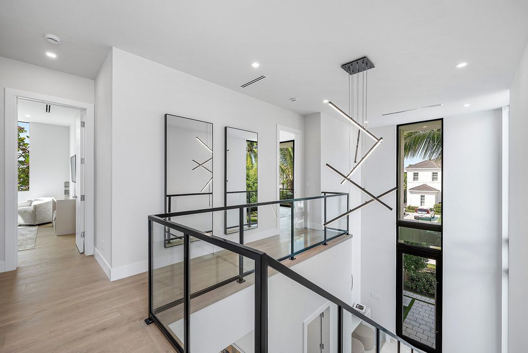 待售: $3,950,000 (4 贝兹, 4 浴室, 3556 平方英尺)