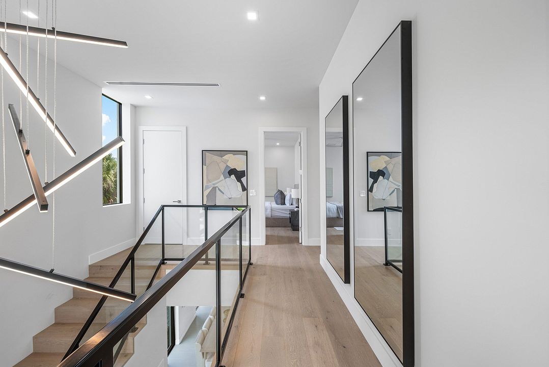 待售: $3,950,000 (4 贝兹, 4 浴室, 3556 平方英尺)