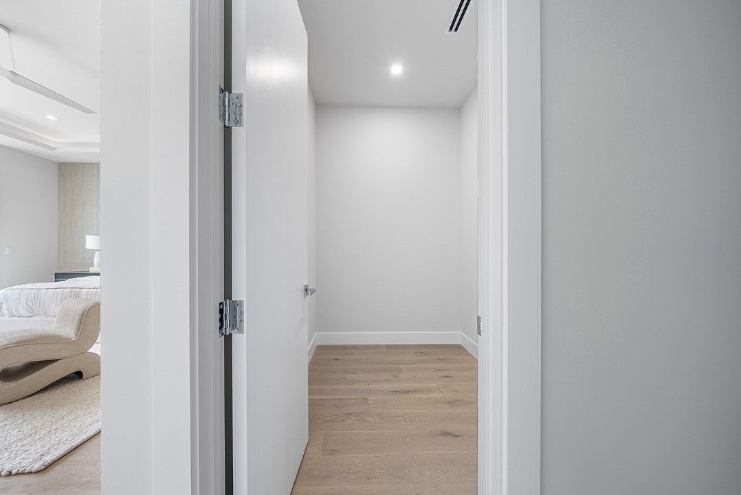 待售: $3,950,000 (4 贝兹, 4 浴室, 3556 平方英尺)