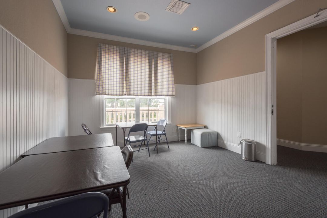 На продажу: $199,999 (3 спален, 2 ванн, 1467 Квадратных фут)