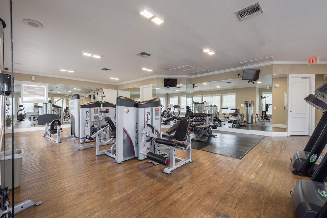 На продажу: $199,999 (3 спален, 2 ванн, 1467 Квадратных фут)